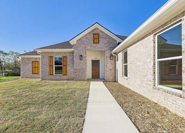 Property at 230 Shady Oaks Dr, Lufkin, TX 75904, 3 beds, 2.5 baths