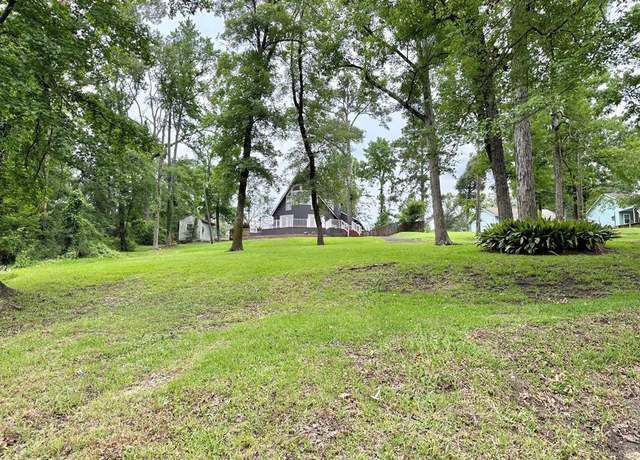Property at 670 Cedar Crest Cir, Hemphill, TX 75948, 2 beds, 2 baths