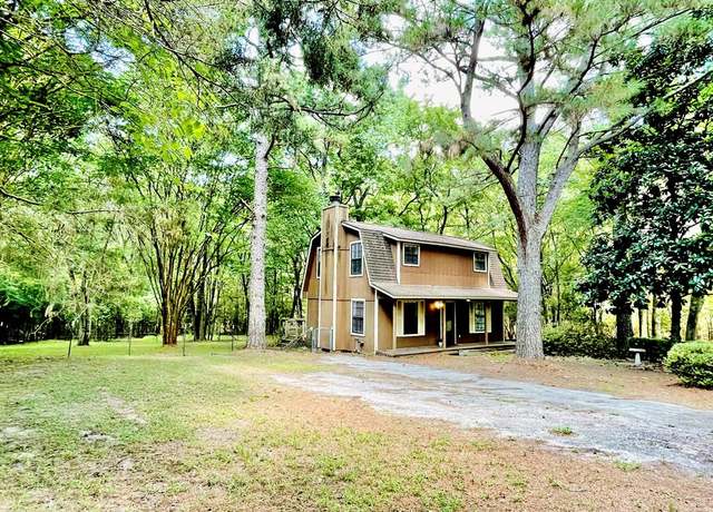 Property at 89 Gazebo St, Huntsville, TX 77340, 3 beds, 1.5 baths
