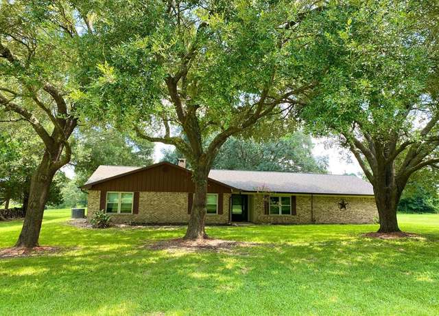 Property at 246 W F Anderson Rd, Lufkin, TX 75904, 3 beds, 3 baths