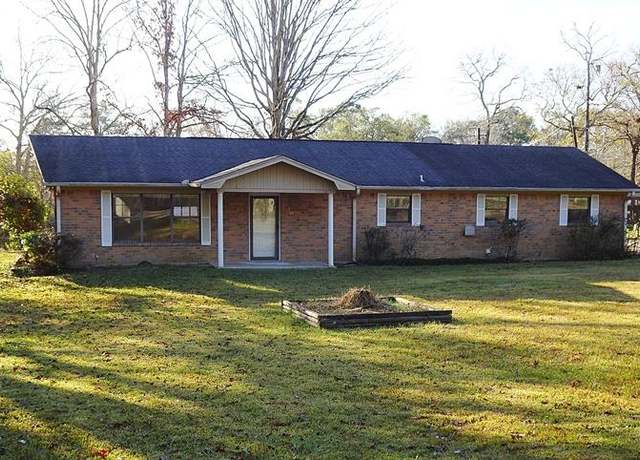 Property at 3001 US Hwy 190 W, Jasper, TX 75951, 2 beds, 1.5 baths