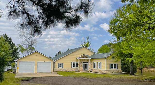 Photo of 320 Nine Mile Rd, Milam, TX 75959