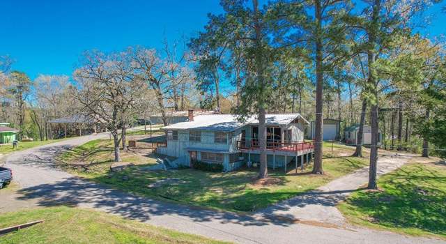 Photo of 1251 County Road 371, Broaddus, TX 75929