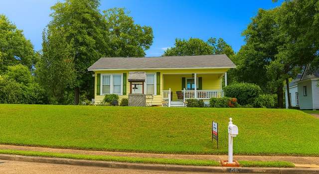Photo of 160 E Crockett St, Jasper, TX 75951