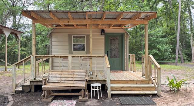 Photo of 200 Ponderosa Ln, Zavalla, TX 75980
