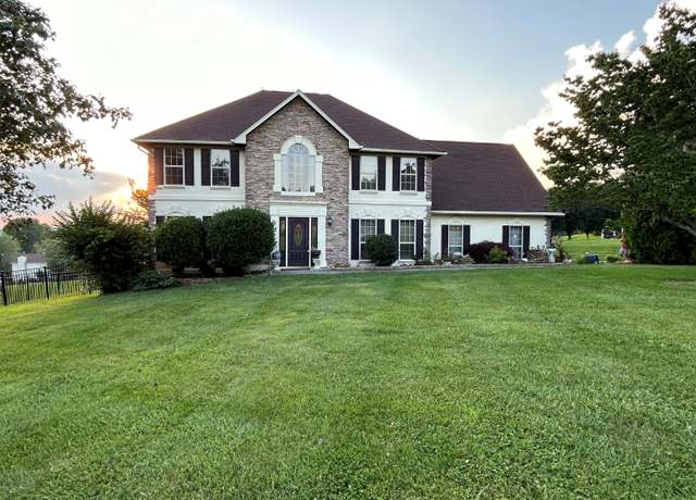 Property at 1097 Hickory View Dr, Morristown, TN 37814, 4 beds, 2.5 baths