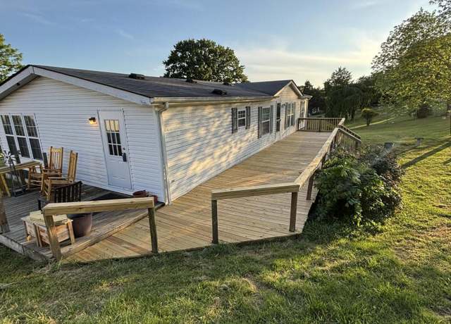 Property at 845 Red Fox Ave, Morristown, TN 37813, 3 beds, 3 baths