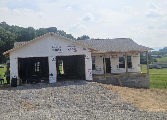 Property at 289 Scenic Drive Dr, Newport, TN 37821, 3 beds, 2 baths
