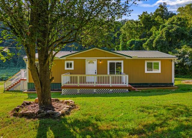 Property at 2314 Dark Hollow Rd, Cosby, TN 37722, 3 beds, 2 baths