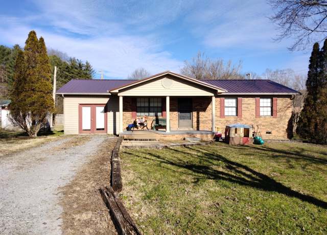 Property at 196 Jarvis St St, Sneedville, TN 37869, 3 beds, 1 bath