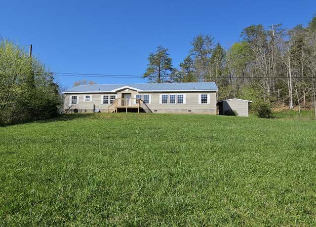 Property at 3515 Pleasant Valley Rd, Cosby, TN 37722, 3 beds, 2 baths