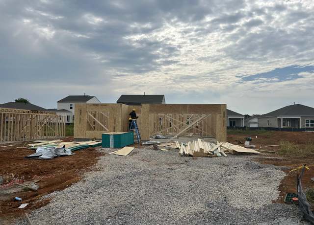 Property at 5090 Grist Ln, Morristown, TN 37813, 3 beds, 2 baths