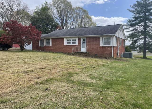 Property at 1227 Old A J Hwy E, Jefferson City, TN 37760, 3 beds, 2 baths