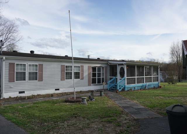 Property at 719 Pollard Rd, Kodak, TN 37764, 3 beds, 2 baths