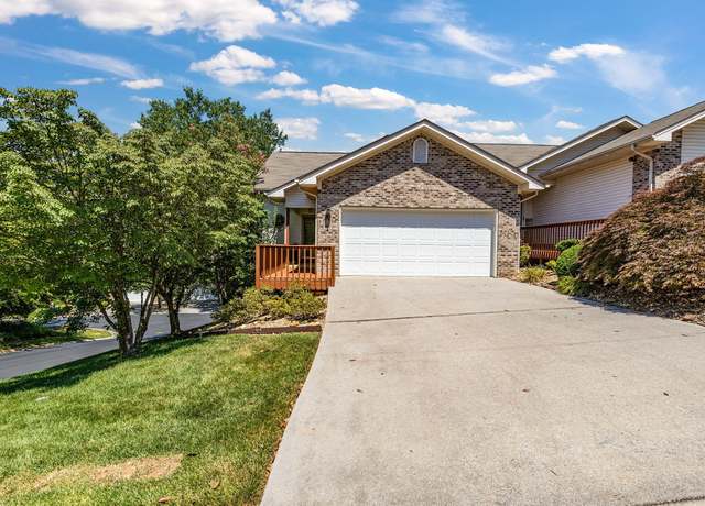 Property at 501 Cimarron Cir, Loudon, TN 37774, 3 beds, 2.5 baths