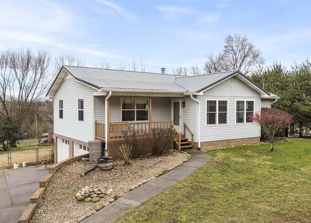 Property at 960 Pinewood Cir, Morristown, TN 37814, 3 beds, 2 baths