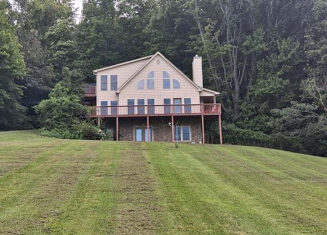 Property at 2557 Schisandra Ln Ln, Cosby, TN 37722, 3 beds, 3 baths