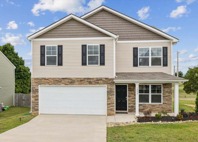 Property at 142 Greenway Dr, Morristown, TN 37814, 4 beds, 2.5 baths
