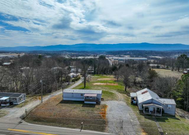 Property at 890 Kingsport Hwy, Greeneville, TN 37745, 2 beds, 1 bath