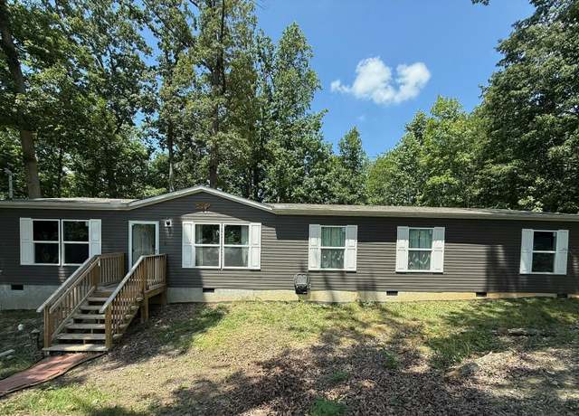 Property at 637 Carriger St, Morristown, TN 37814, 4 beds, 2 baths