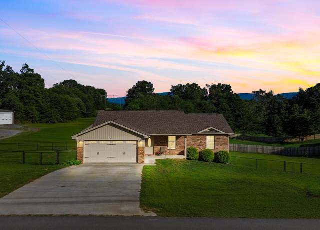 Property at 411 Mckinney Dr, Sevierville, TN 37876, 3 beds, 2 baths