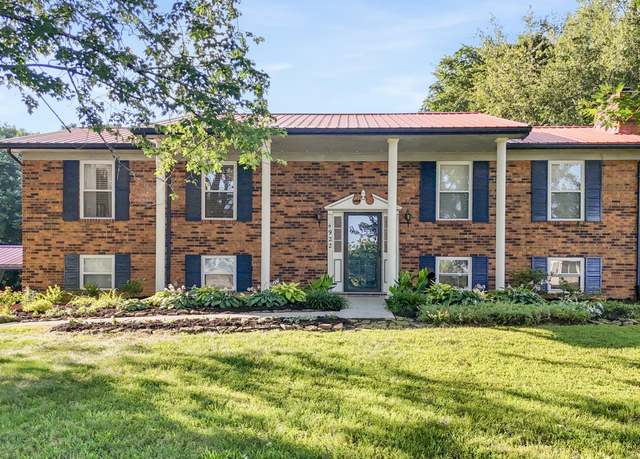 Property at 4922 Red Oak Drive Dr, Morristown, TN 37814, 3 beds, 2.5 baths