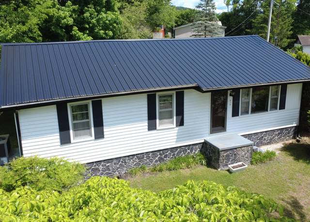 Property at 619 Greggs Chapel Road Rd, Newport, TN 37821, 3 beds, 1 bath