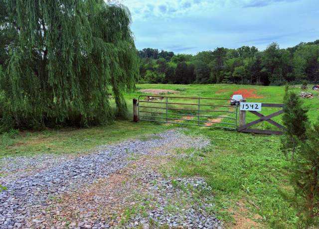 Property at 1542 W Dumplin Valley Rd, Dandridge, TN 37725