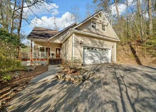 Property at 457 Jefferson Rd, Gatlinburg, TN 37738, 3 beds, 3 baths
