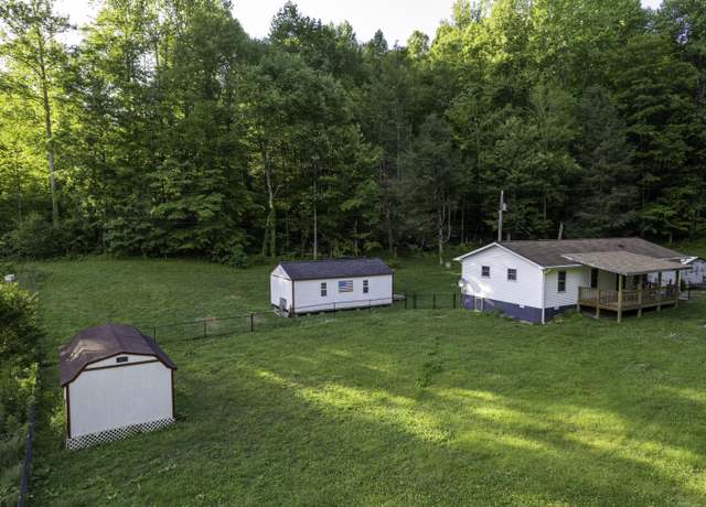 Property at 3084 Sherm Mountain Rd Rd, Sneedville, TN 37869, 3 beds, 1 bath