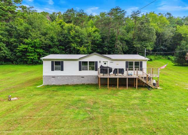 Property at 1263 Harbin Rd, Dandridge, TN 37725, 3 beds, 2 baths