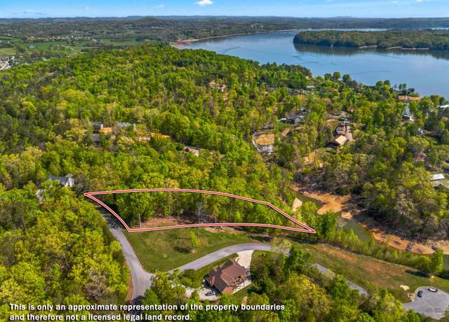 Property at 943 Waterstone Dr, Dandridge, TN 37725