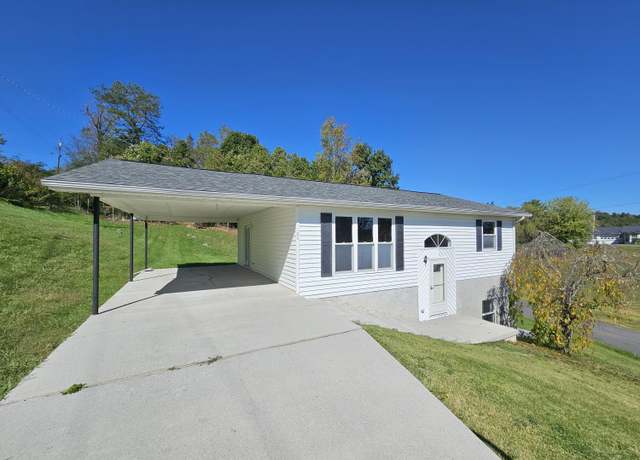 Property at 205 Violet DR Dr, Newport, TN 37821, 3 beds, 2 baths