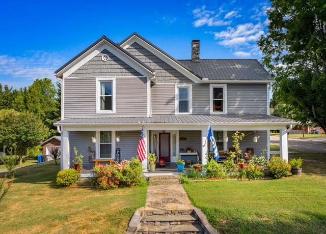 Property at 816 W Second North St, Morristown, TN 37814, 4 beds, 2 baths