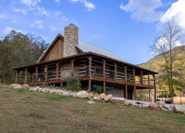 Property at 821 Tomahawk Drive Dr, Cosby, TN 37722, 3 beds, 2 baths