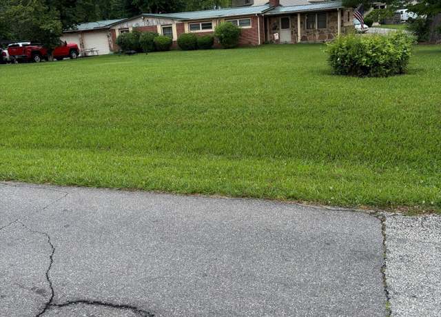 Property at 5230 Old Highway 11e, Morristown, TN 37814, 2 beds, 2 baths