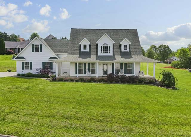 Property at 1896 Lakebrook Cir, Dandridge, TN 37725, 3 beds, 2.5 baths