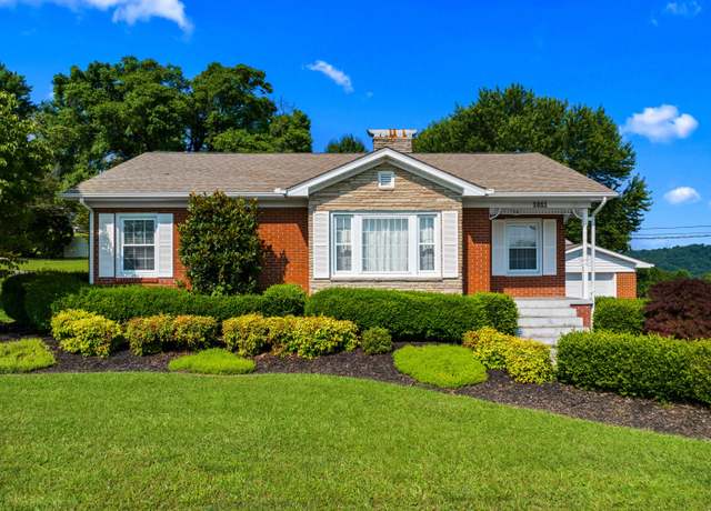 Property at 1011 Mcfarland St, Morristown, TN 37814, 2 beds, 1 bath