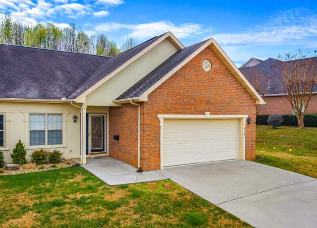 Property at 348 Lochmere Dr, Morristown, TN 37814, 3 beds, 2 baths