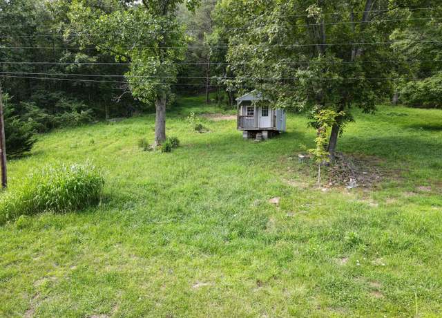 Property at 1907 Vardy Blackwater Rd, Sneedville, TN 37869
