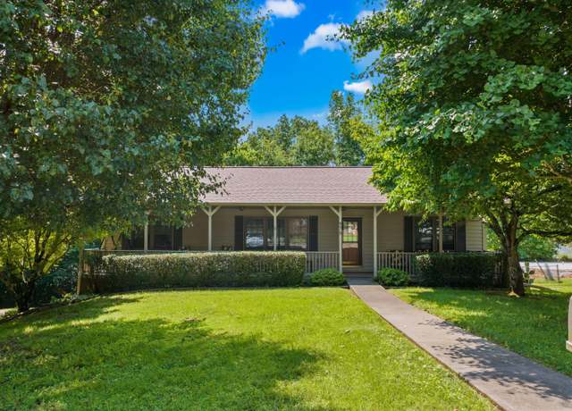 Property at 979 Cedar Trace Ln, Morristown, TN 37814, 3 beds, 2.5 baths