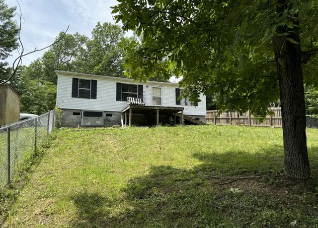 Property at 145 Harolds Ln, Tazewell, TN 37879, 2 beds, 2 baths