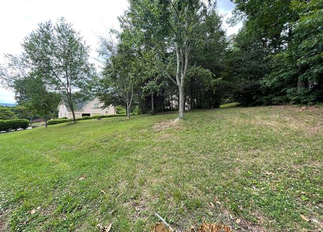 Property at 1033 St Ives Ct, Morristown, TN 37814