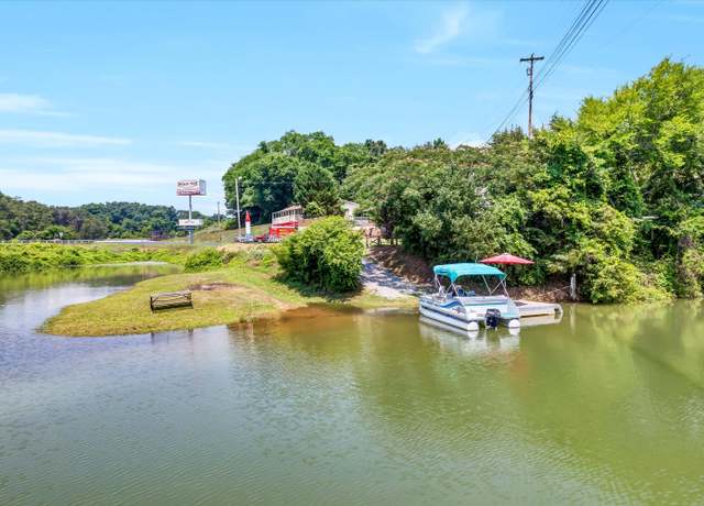 Property at 134 Circle Dr, Bean Station, TN 37708, 3 beds, 2.5 baths