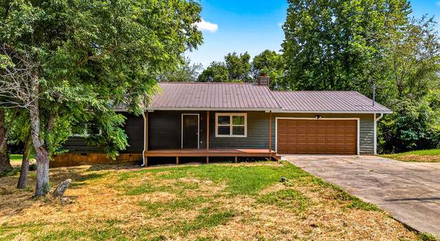 Photo of 2879 Eledge Ln, Sevierville, TN 37876