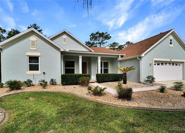 Property at 7 Boston Ivy Ct, Homosassa, FL 34446, 3 beds, 2 baths