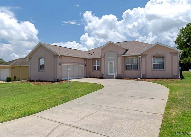 Property at 180 W Clifton Pl, Beverly Hills, FL 34465, 3 beds, 3 baths