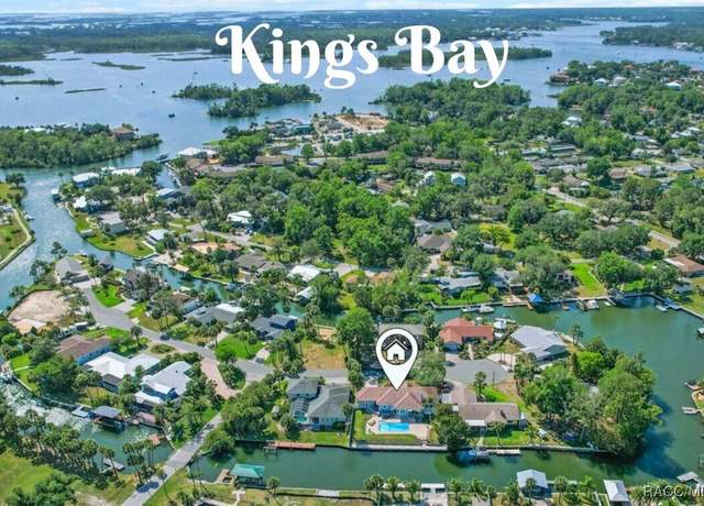Property at 9162 W Harbor Isle Ct, Crystal River, FL 34429, 4 beds, 2 baths