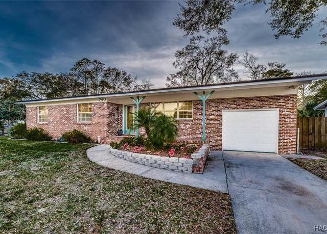 Property at 740 Jolynn Rd W, Jacksonville, FL 32225, 3 beds, 2 baths