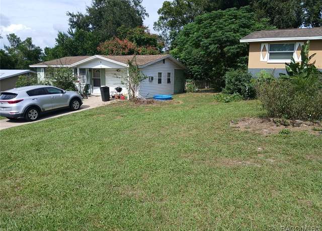 Property at 9 E Golden St, Beverly Hills, FL 34465, 2 beds, 1 bath